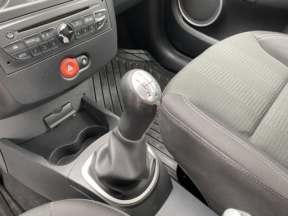 Renault Clio 1.2 16V 