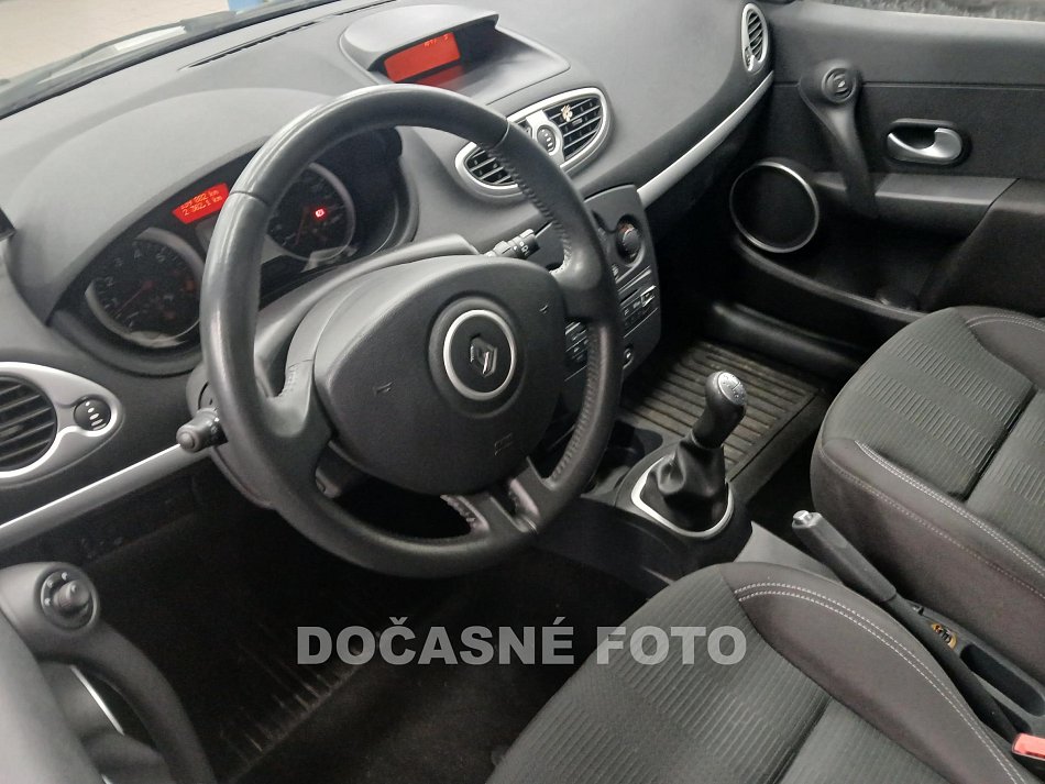 Renault Clio 1.2i 