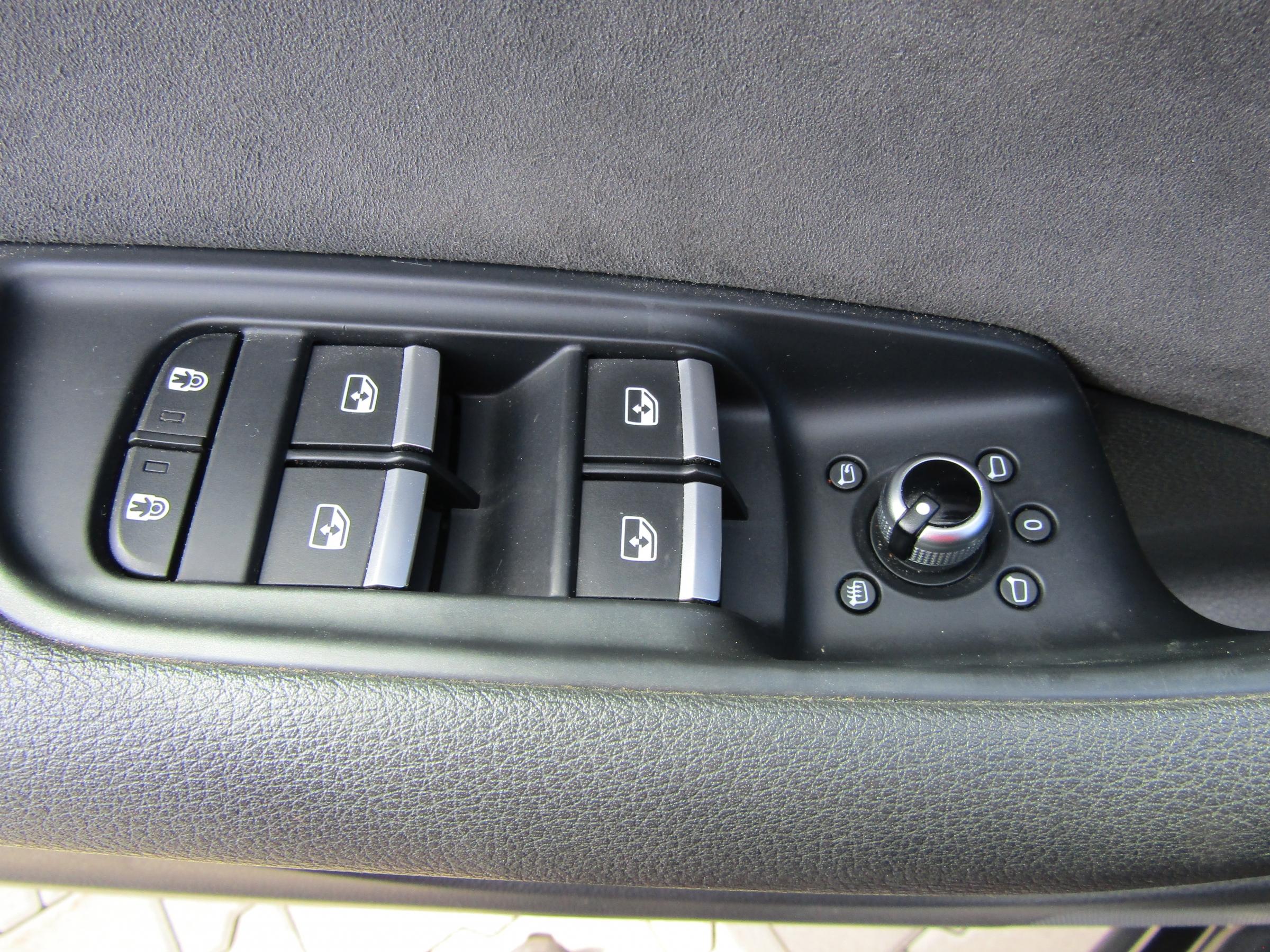 Audi Q7, 2020 - pohled č. 17