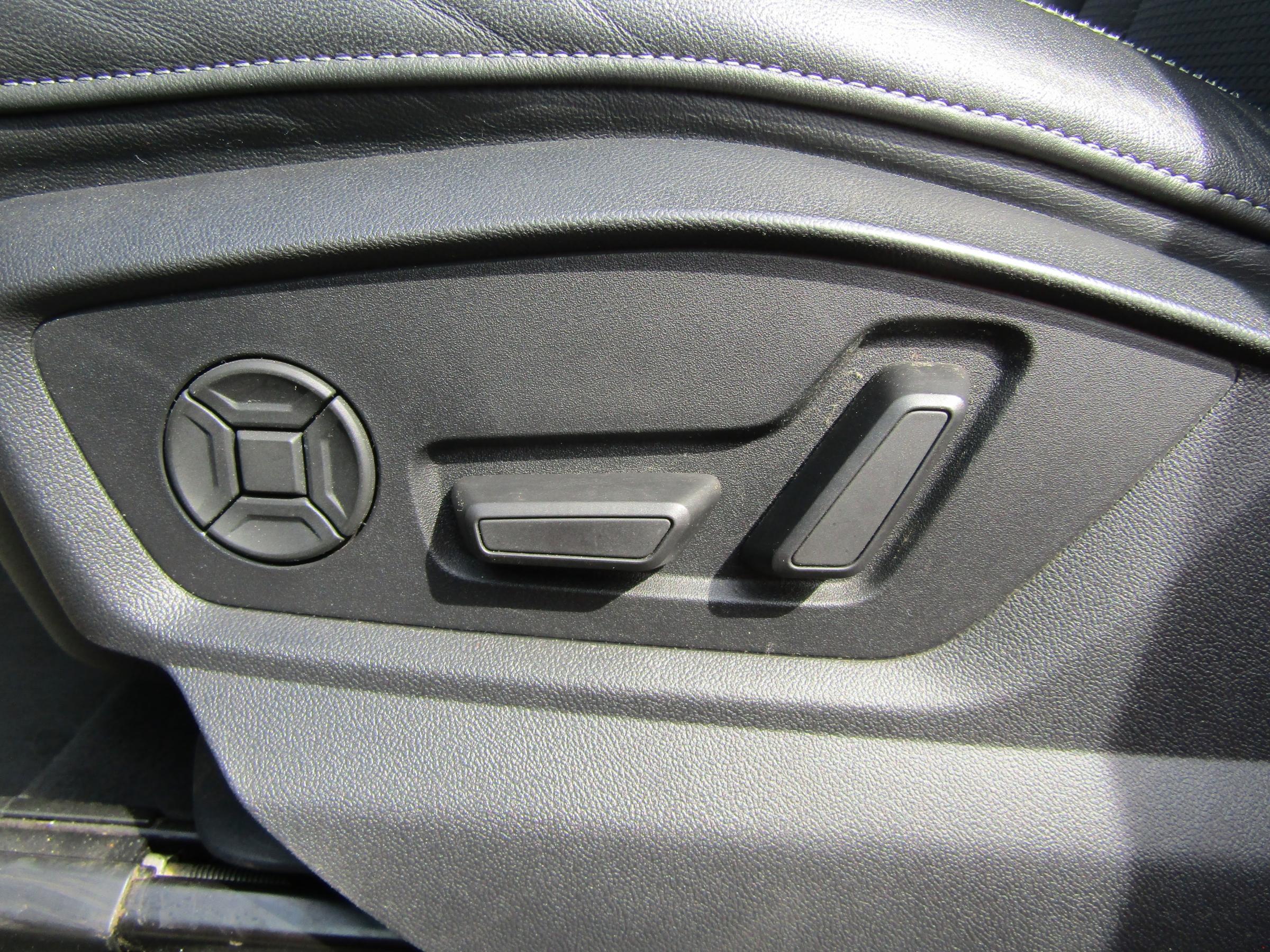 Audi Q7, 2020 - pohled č. 19