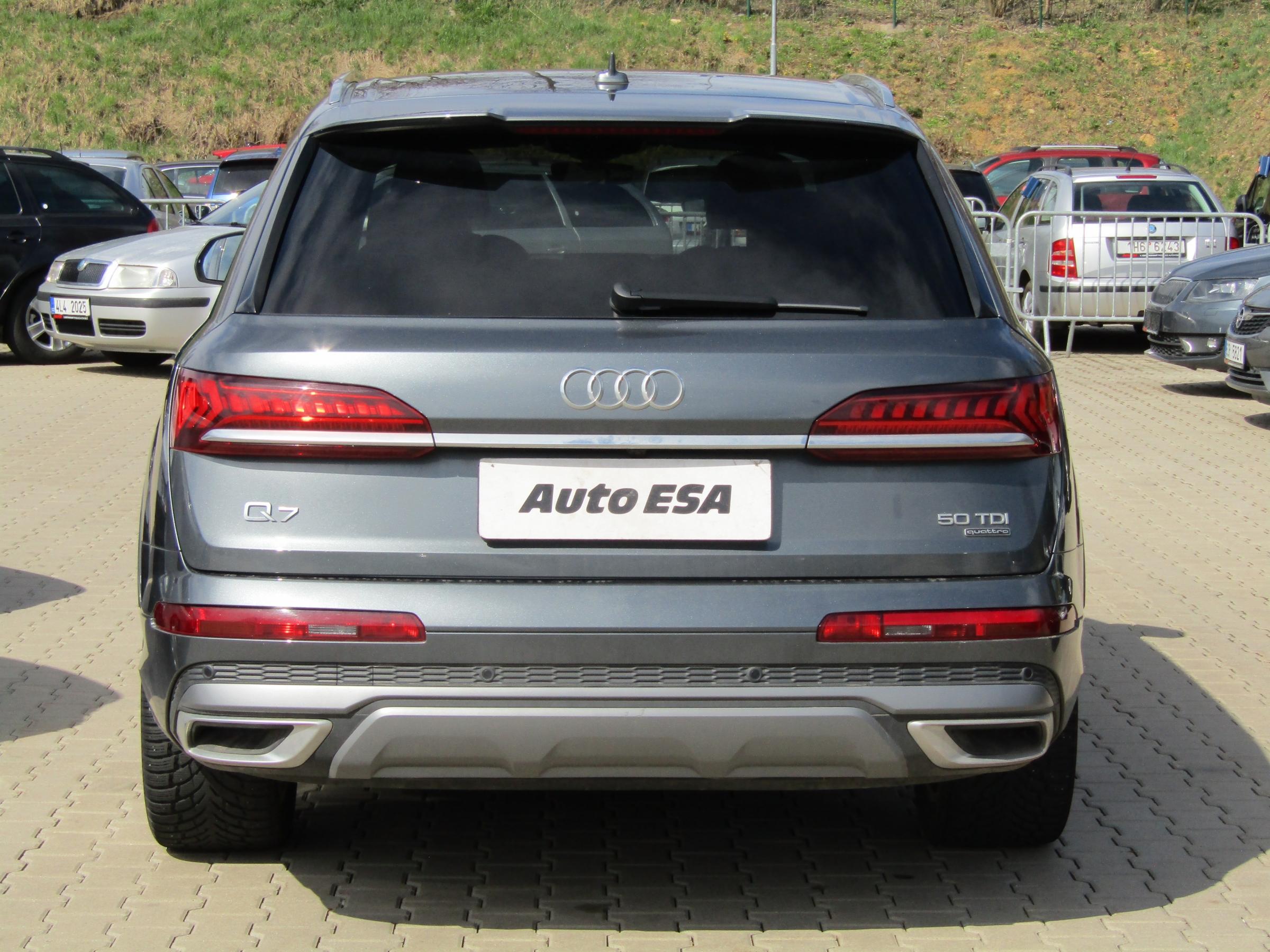 Audi Q7, 2020 - pohled č. 5