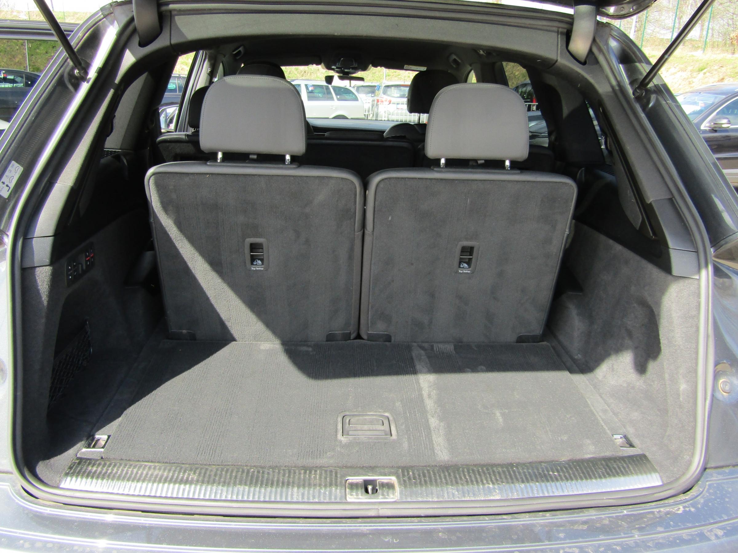 Audi Q7, 2020 - pohled č. 7