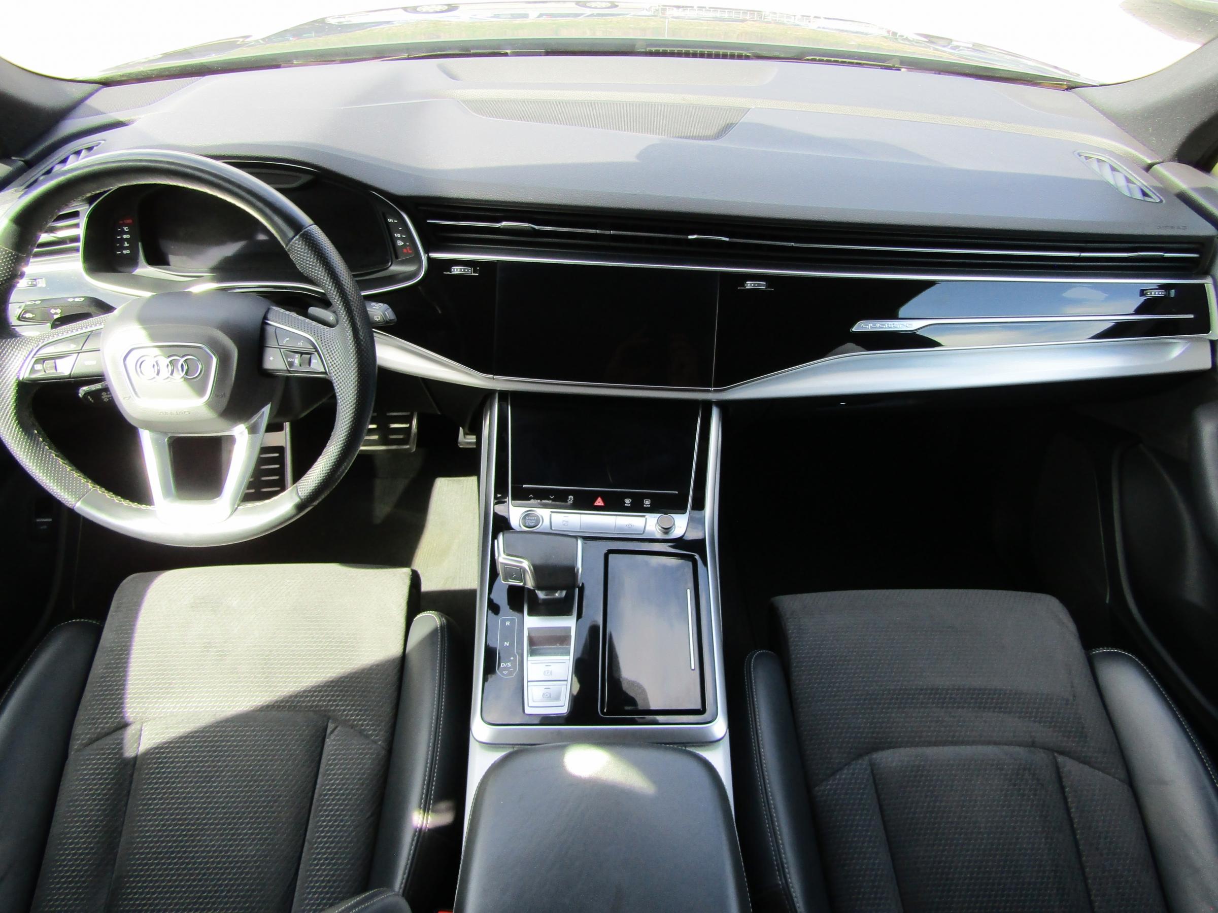 Audi Q7, 2020 - pohled č. 8