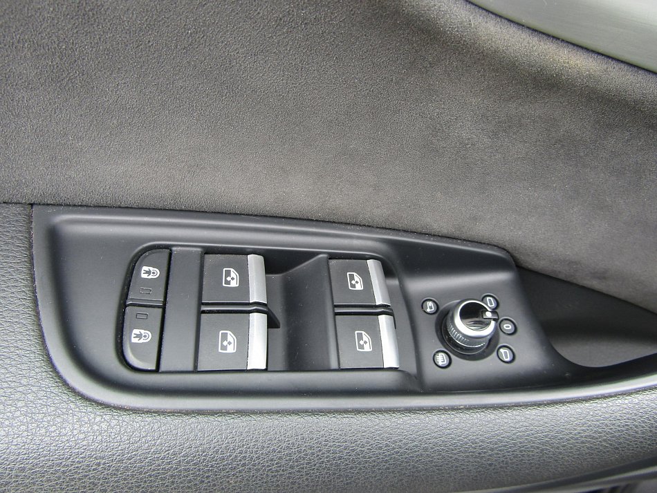 Audi Q7 3.0 TDi  Quattro, 7míst