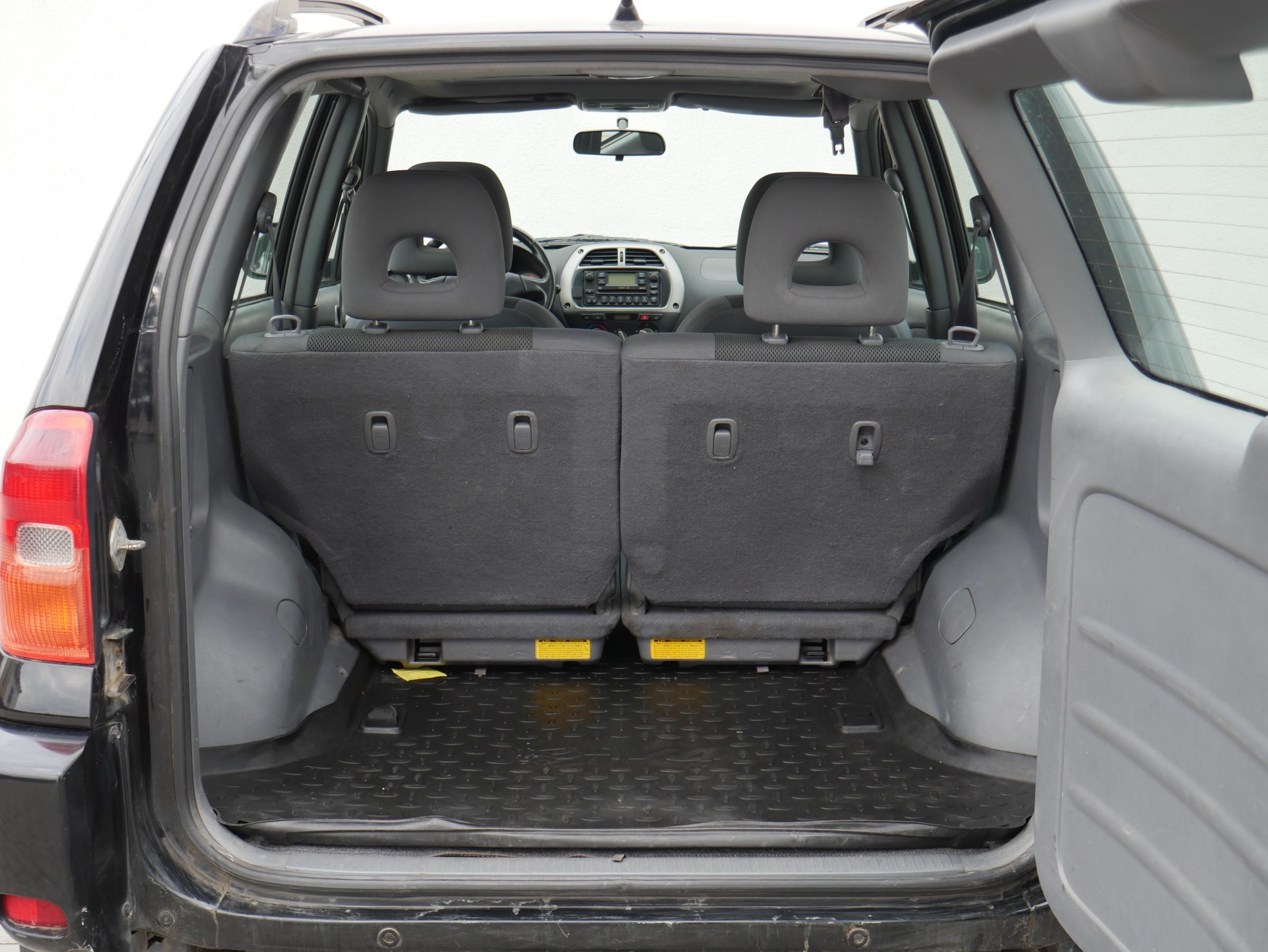 Toyota RAV4, 2003 - pohled č. 7