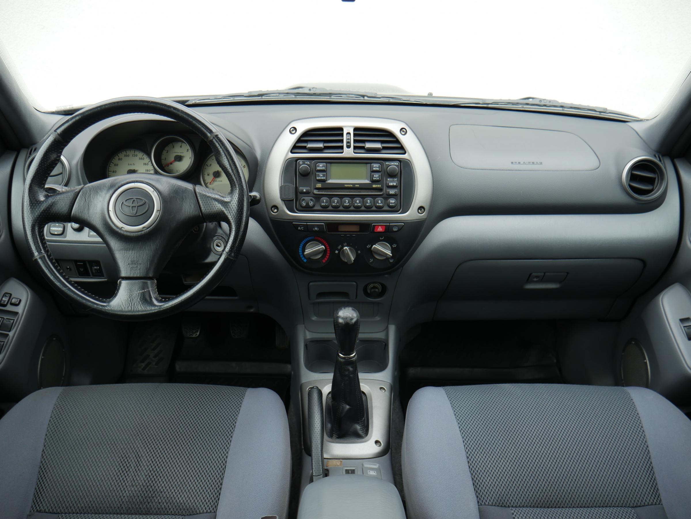 Toyota RAV4, 2003 - pohled č. 8