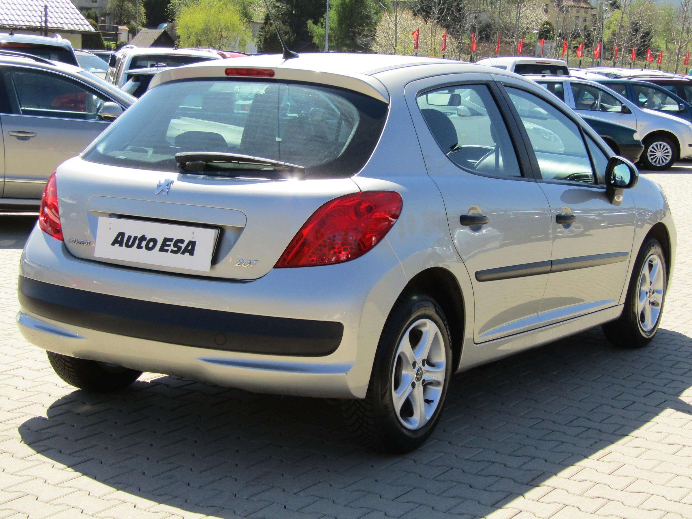 Peugeot 207, 2006 - pohled č. 4
