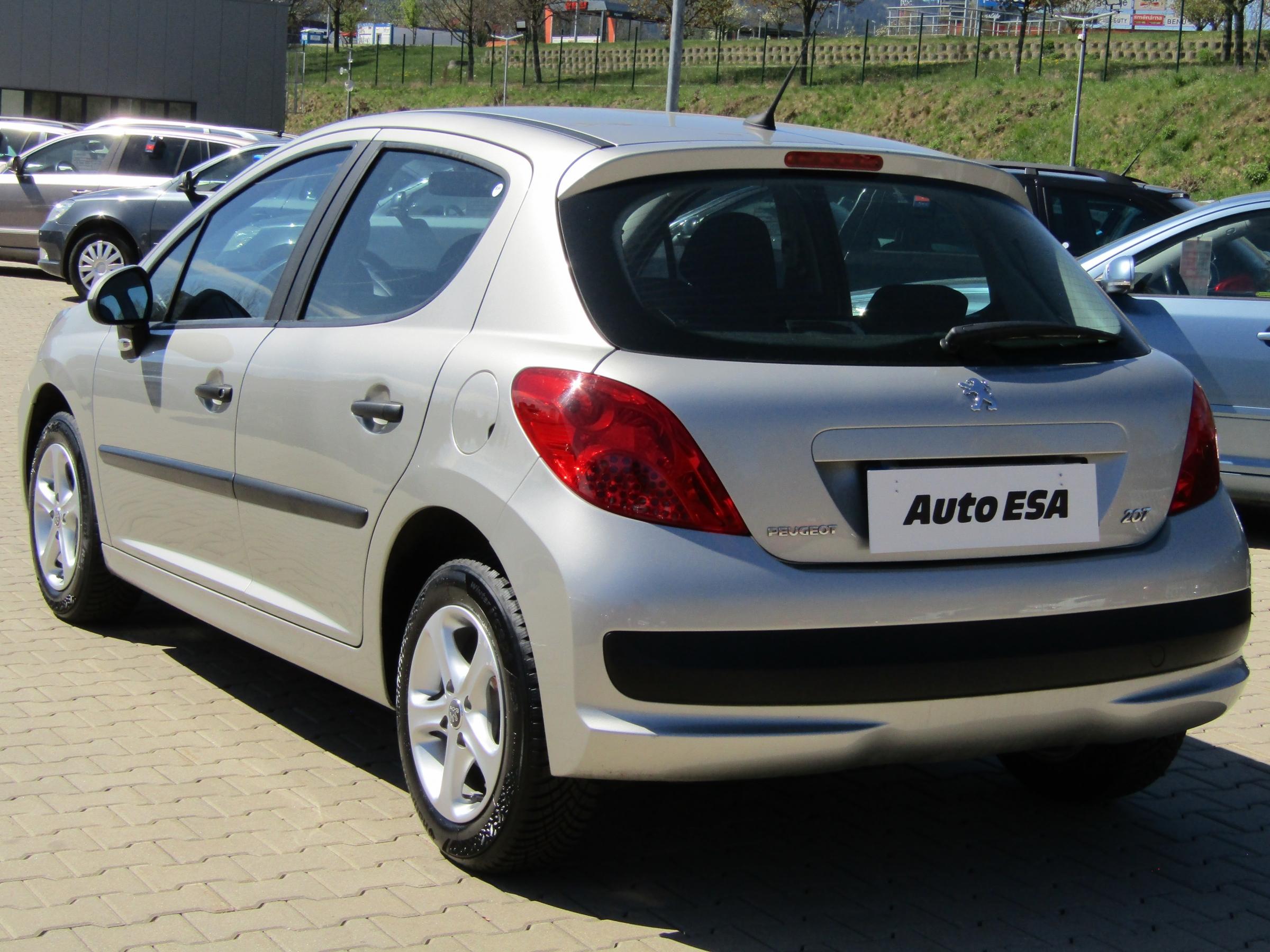 Peugeot 207, 2006 - pohled č. 6