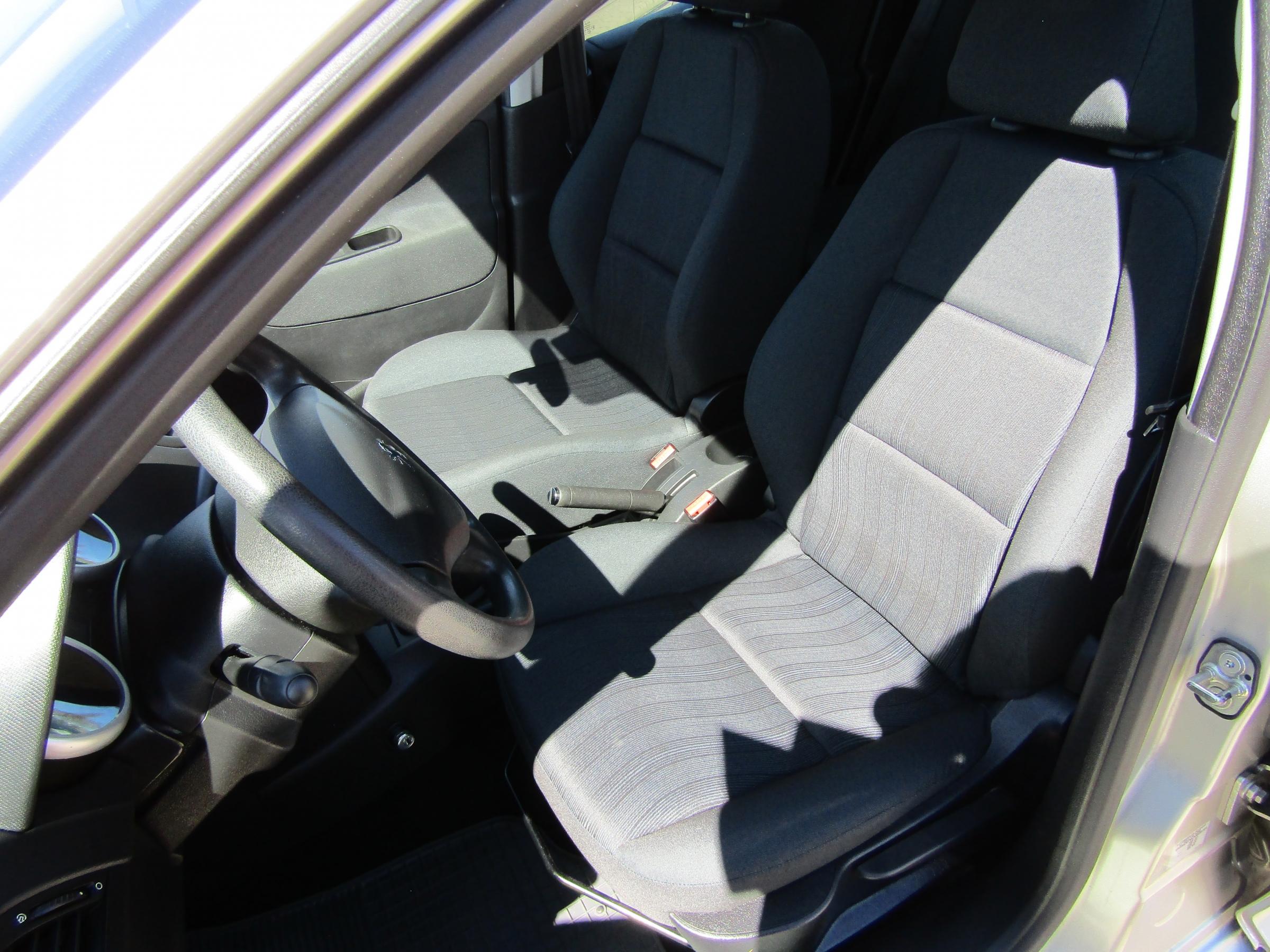 Peugeot 207, 2006 - pohled č. 9
