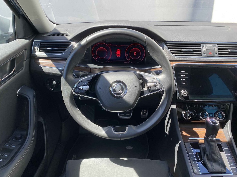 Škoda Superb III 2.0 TDi Scout 4x4