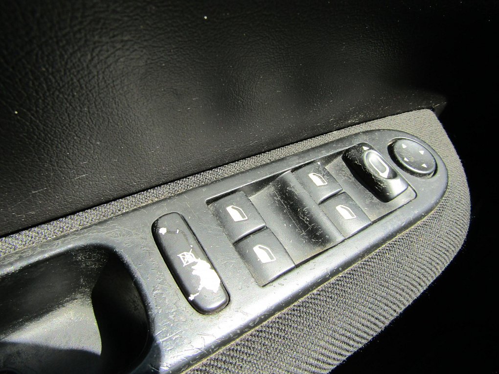 Peugeot 307 1.6 i 