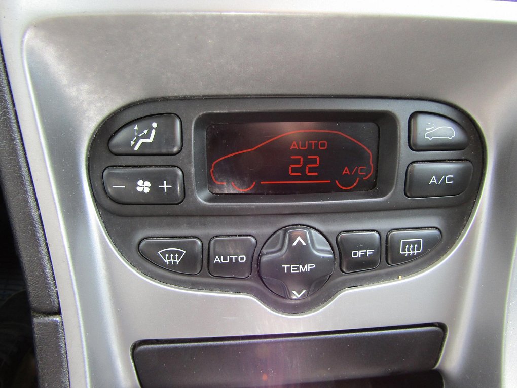 Peugeot 307 1.6 i 