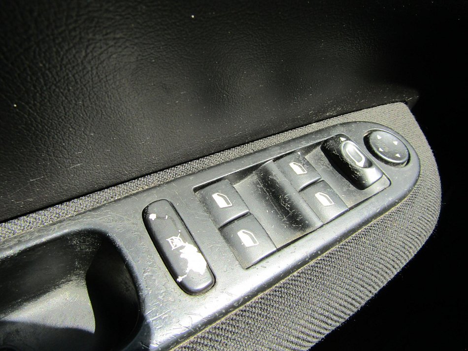 Peugeot 307 1.6 i 