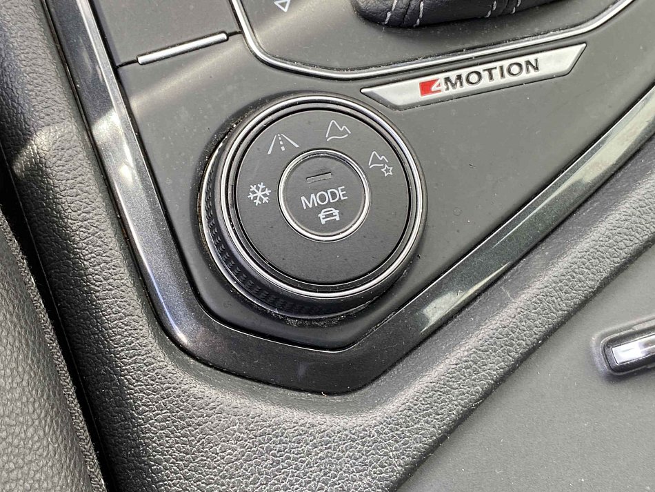 Volkswagen Tiguan 2.0 TDi R-Line 4x4