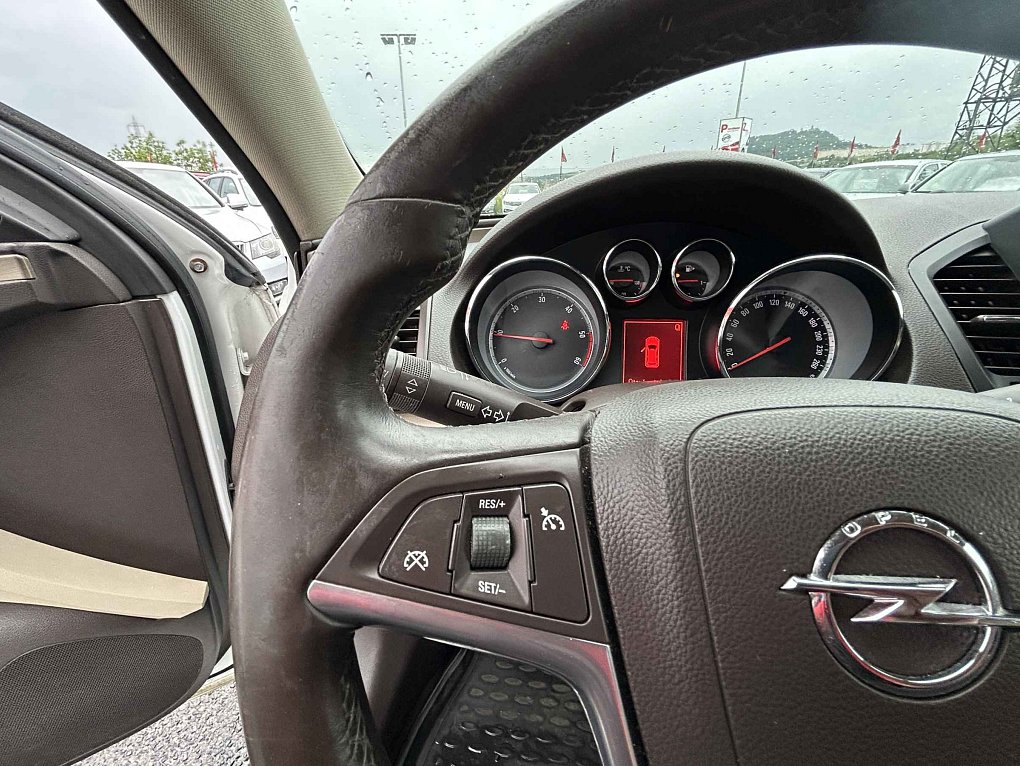 Opel Insignia 2.0 CDTi 