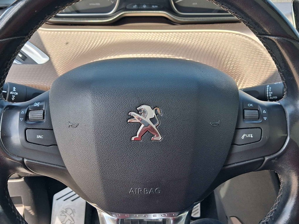 Peugeot 2008 1.6 i 