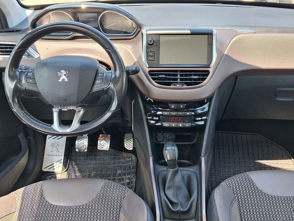 Peugeot 2008 1.6 i 
