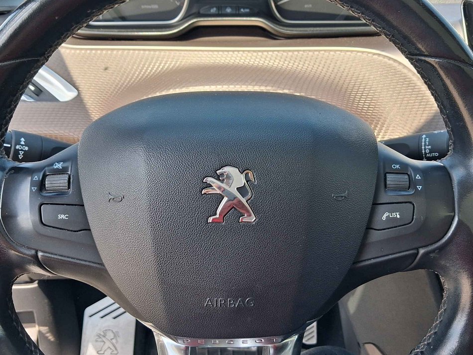 Peugeot 2008 1.6 i 
