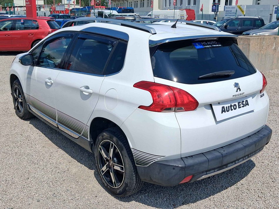 Peugeot 2008 1.6 i 