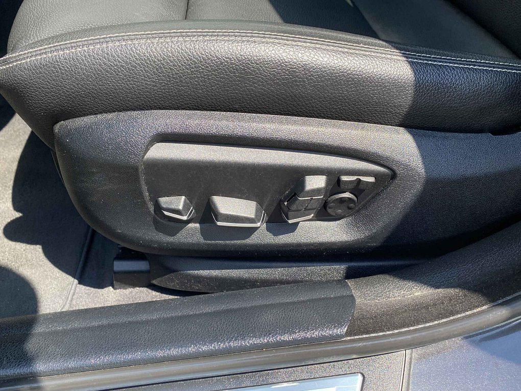 BMW Řada 5 3.0 D LuxuryLine 530D