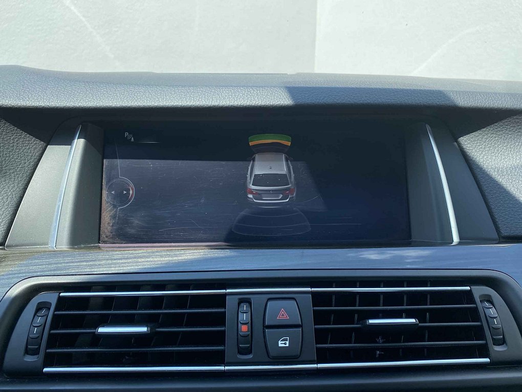 BMW Řada 5 3.0 D LuxuryLine 530D