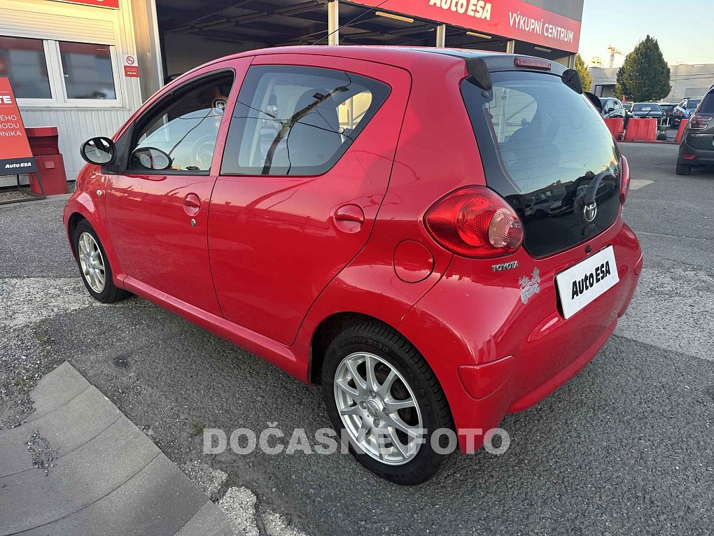 Toyota Aygo 1.0i 