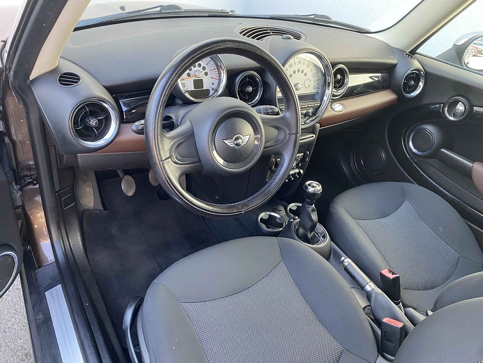 Mini Cooper 1.6i 