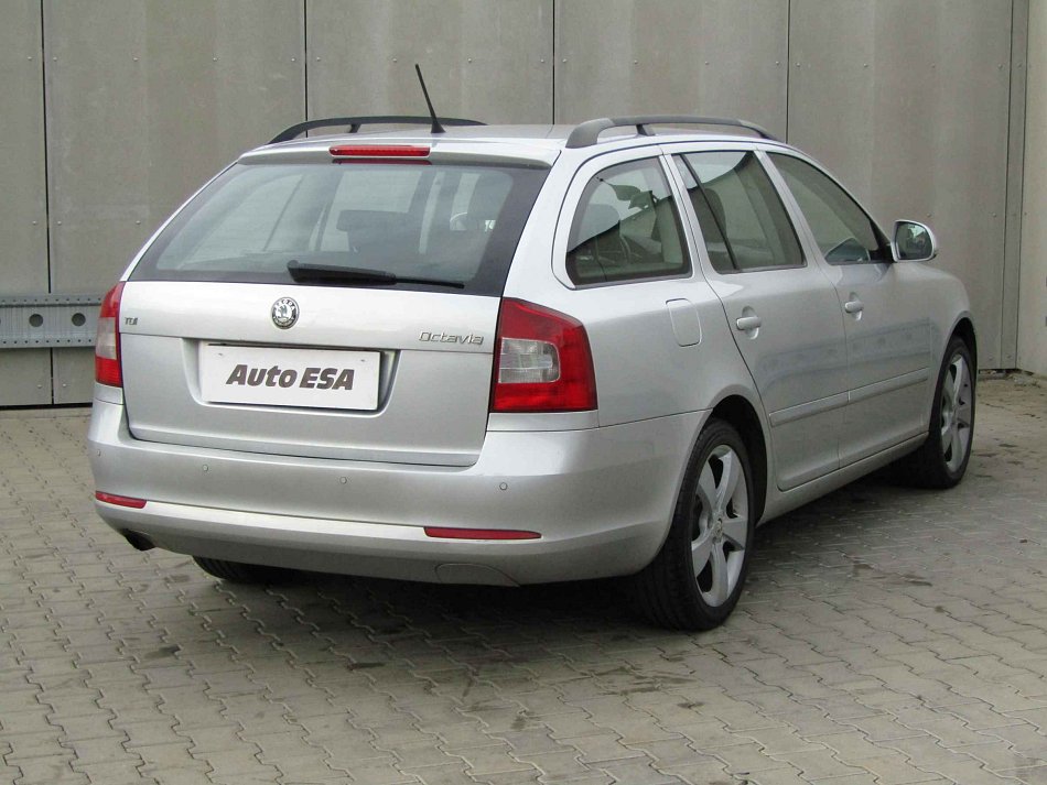 Škoda Octavia II 1.6 TDi Elegance