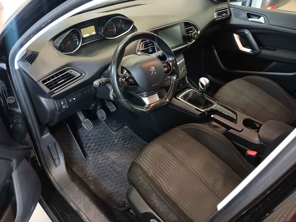 Peugeot 308 1.6 HDi 