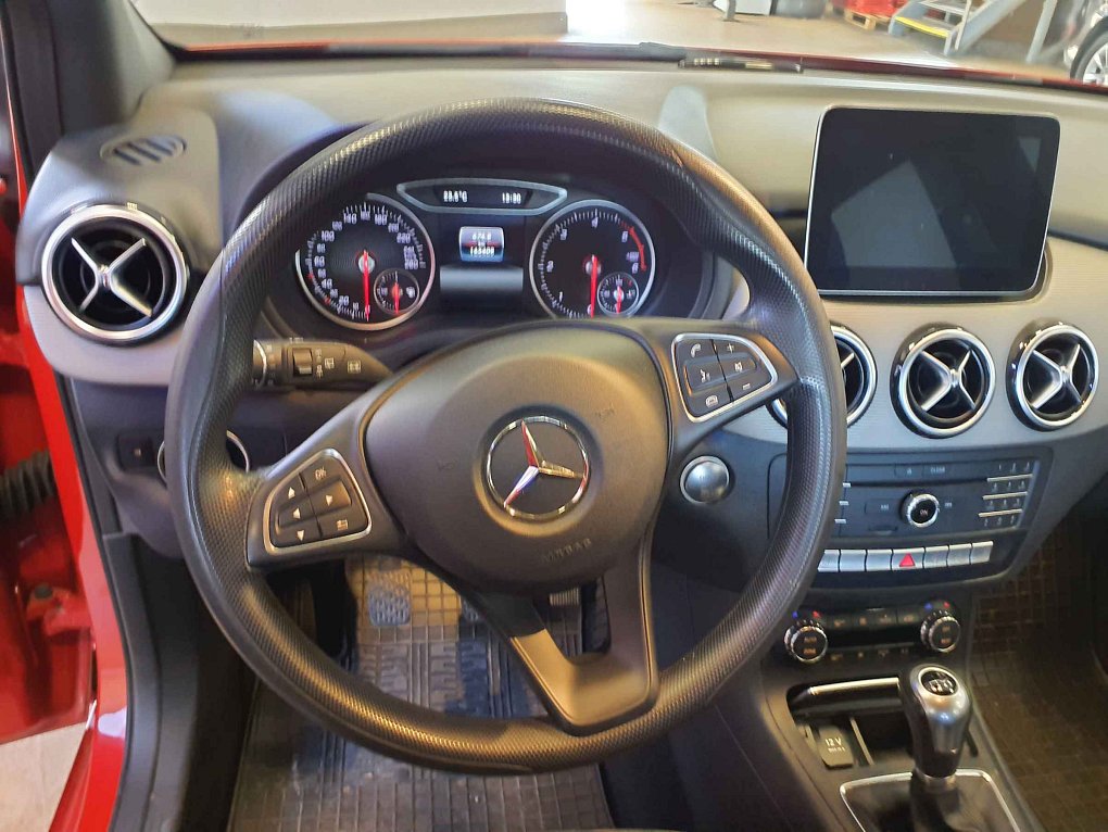 Mercedes-Benz Třída B 1.5d 