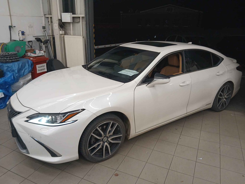 Lexus IS 300 2.5  ES300H