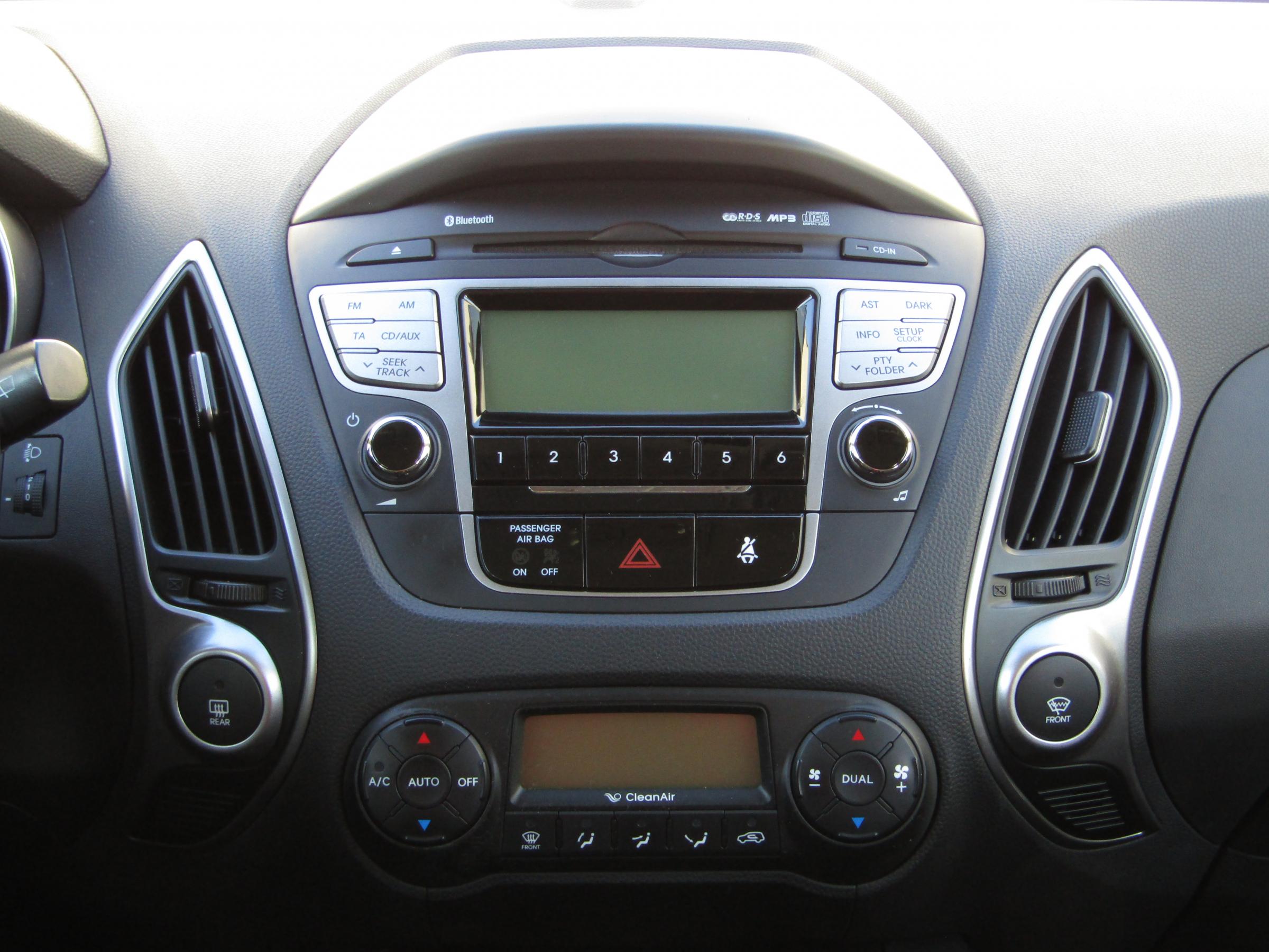 Hyundai ix35, 2011 - pohled č. 12