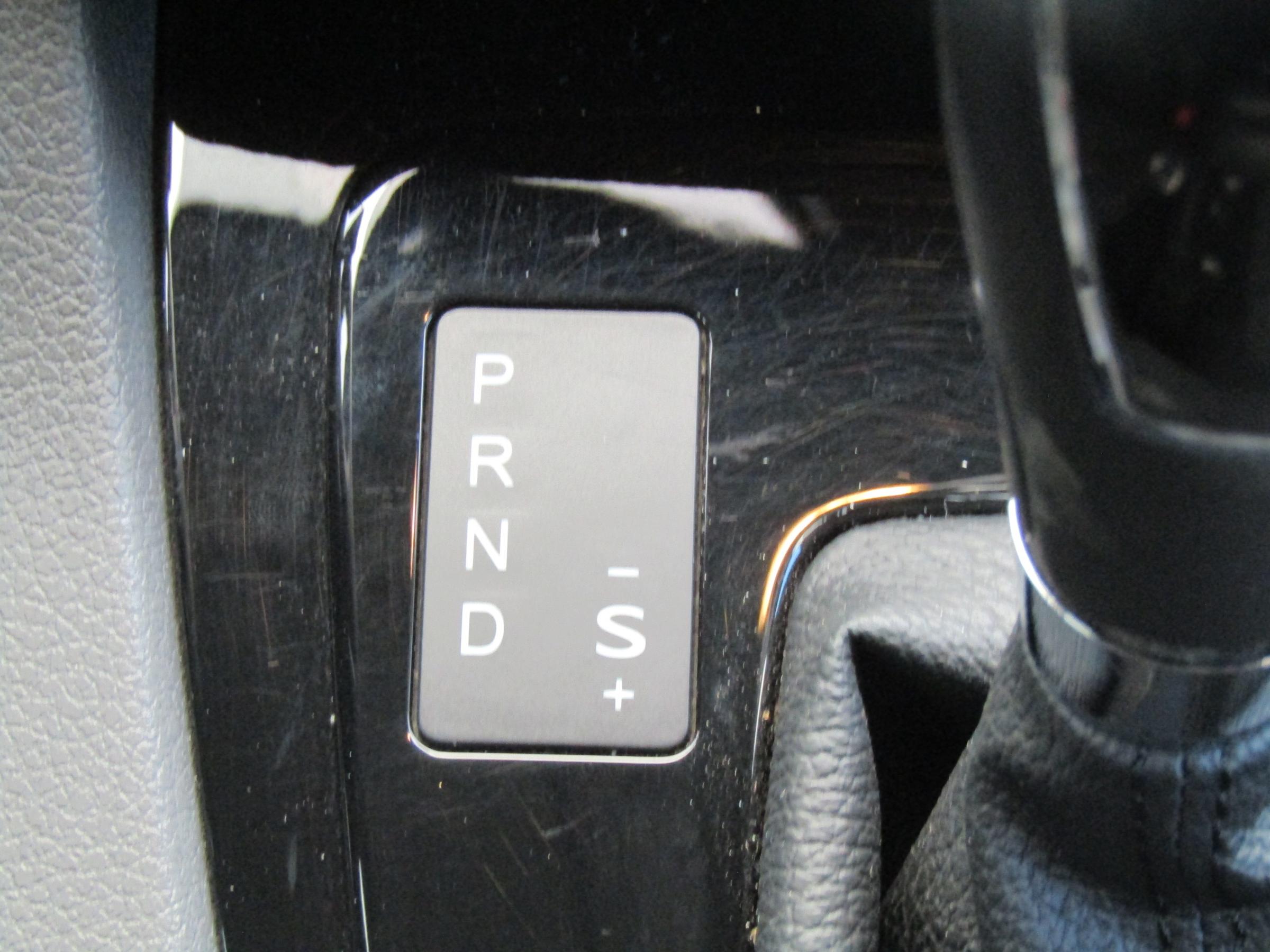 Ford Kuga, 2012 - pohled č. 20
