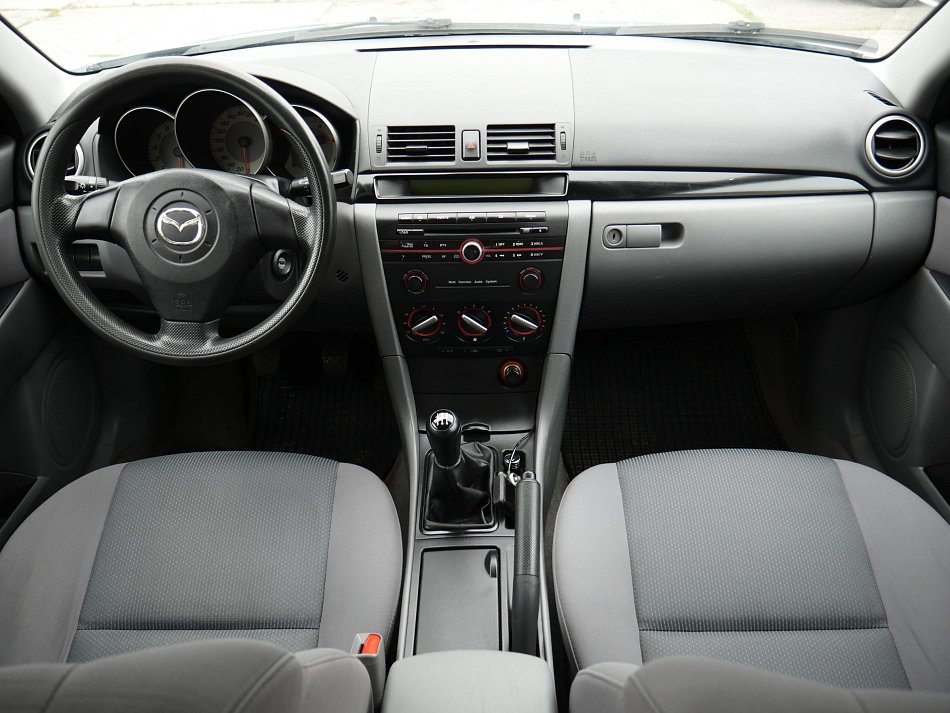 Mazda 3 1.4i 