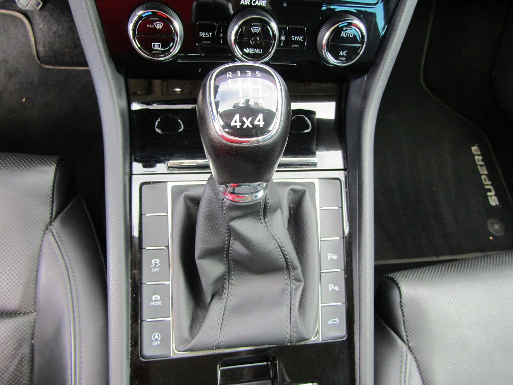 Škoda Superb III 2.0 TDi L&K 4x4