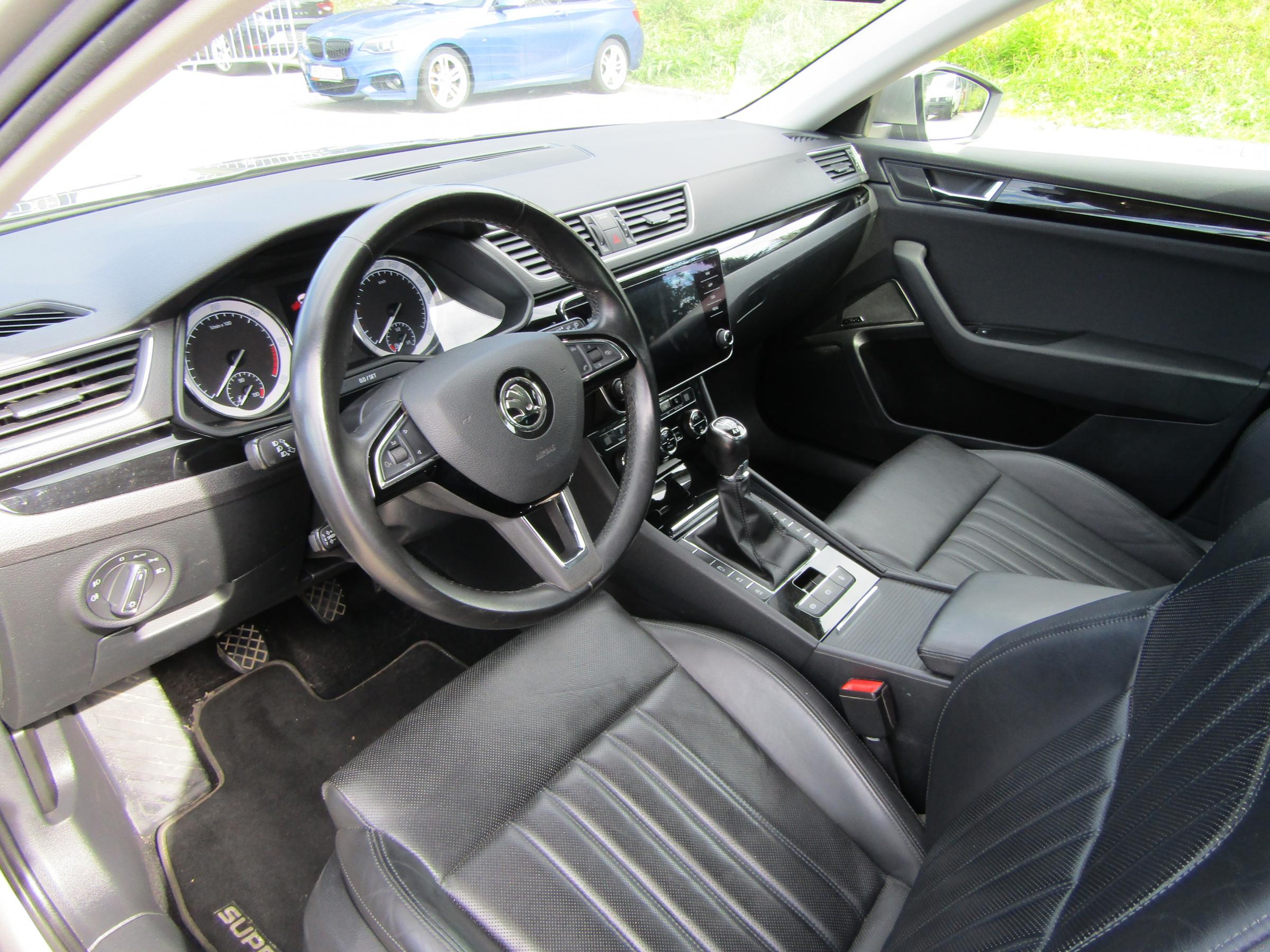 Škoda Superb III, 2017 - pohled č. 11