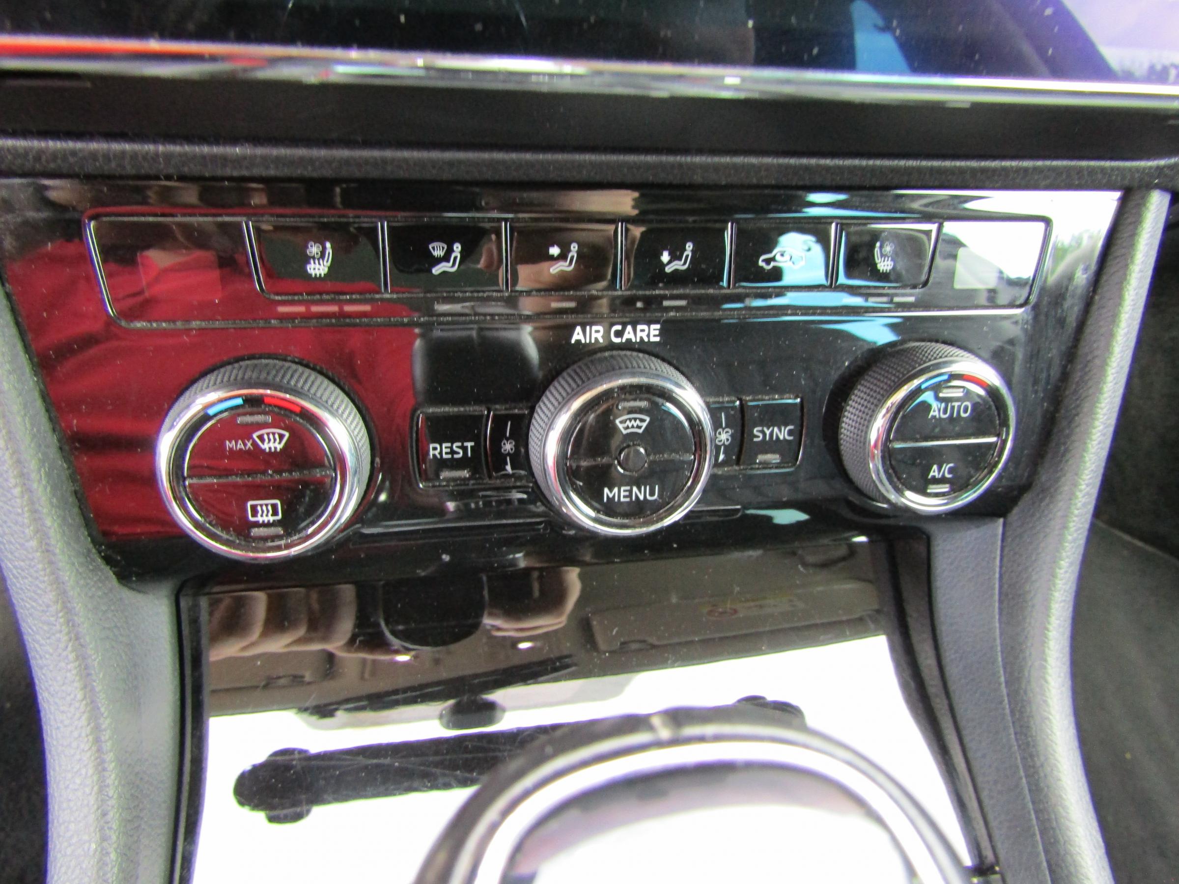 Škoda Superb III, 2017 - pohled č. 16