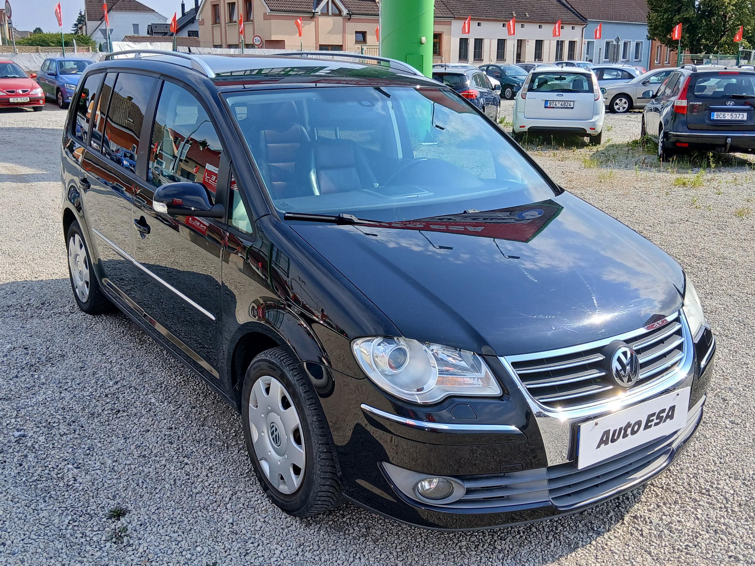 Volkswagen Touran, 2008 - celkový pohled