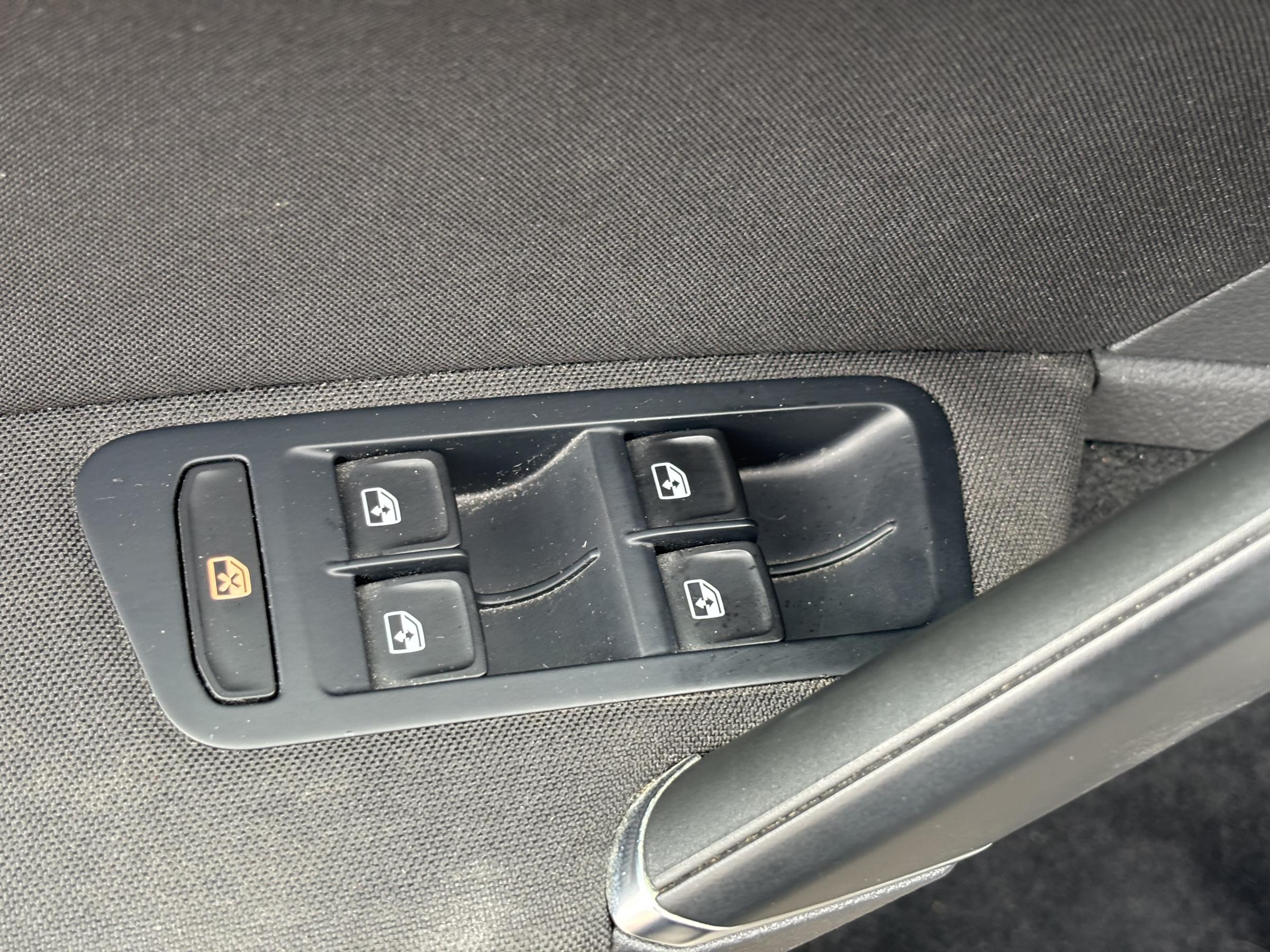 Volkswagen Golf, 2017 - pohled č. 16