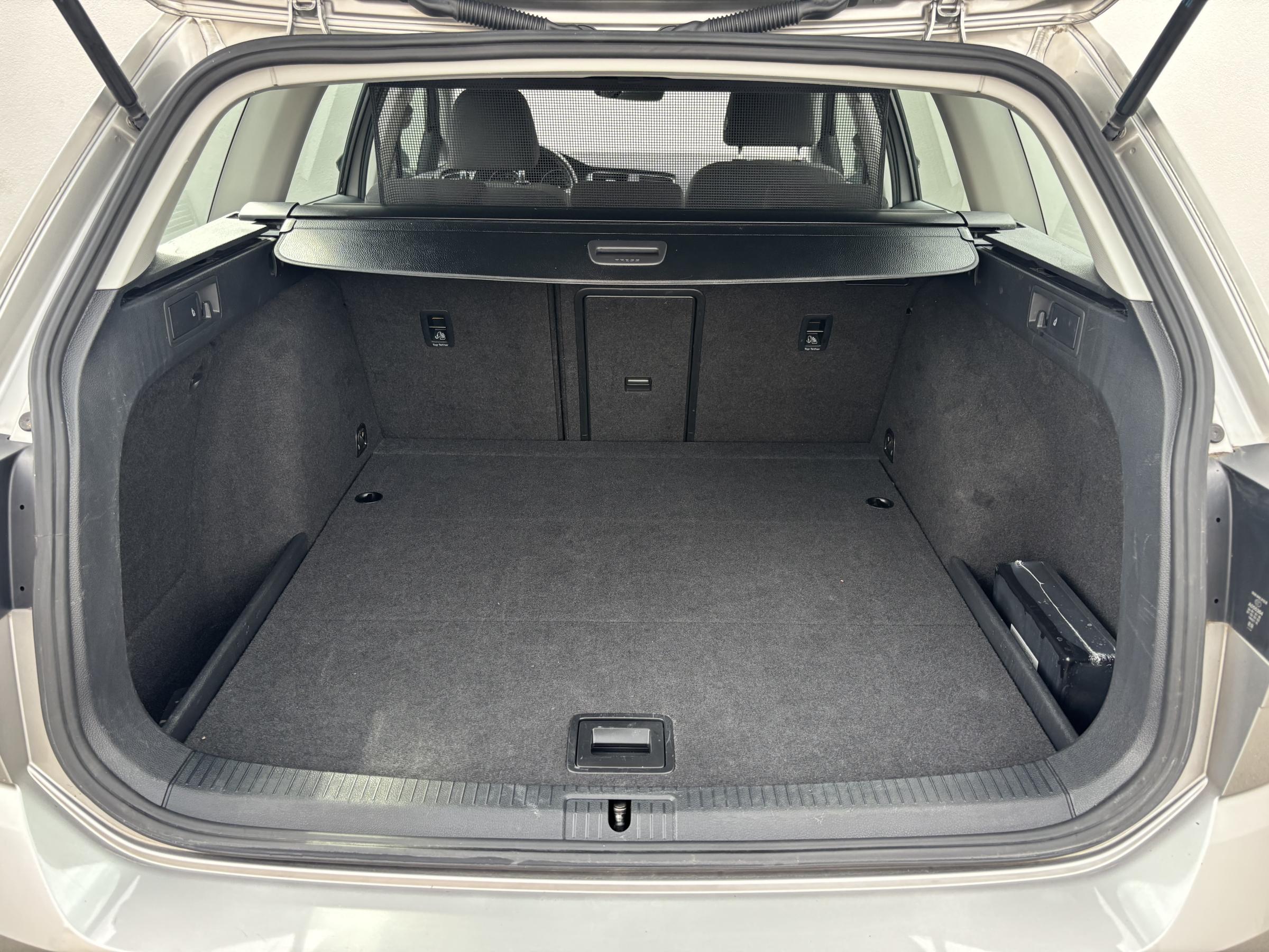 Volkswagen Golf, 2017 - pohled č. 8