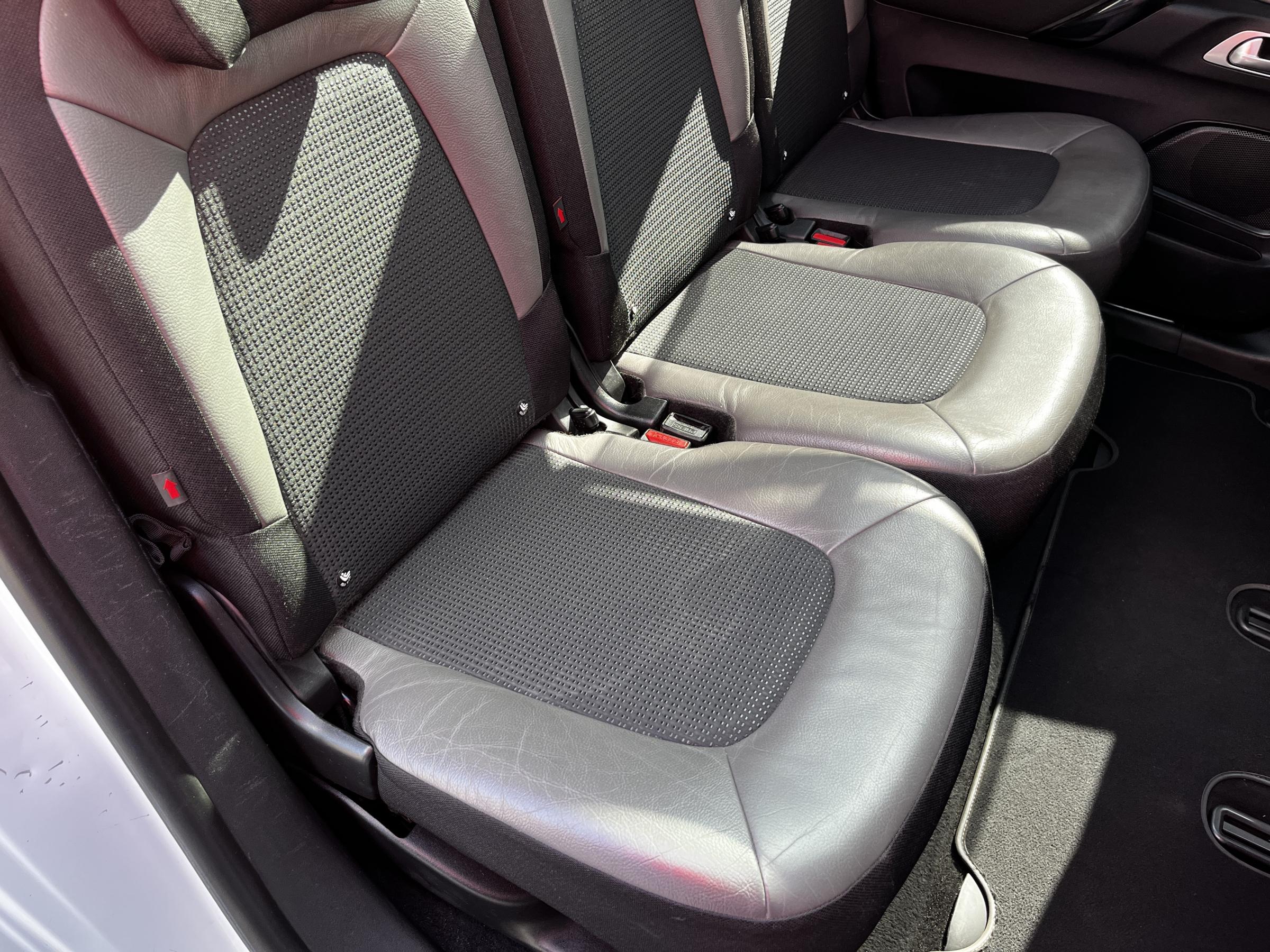 Citroën C4 Picasso, 2015 - pohled č. 10