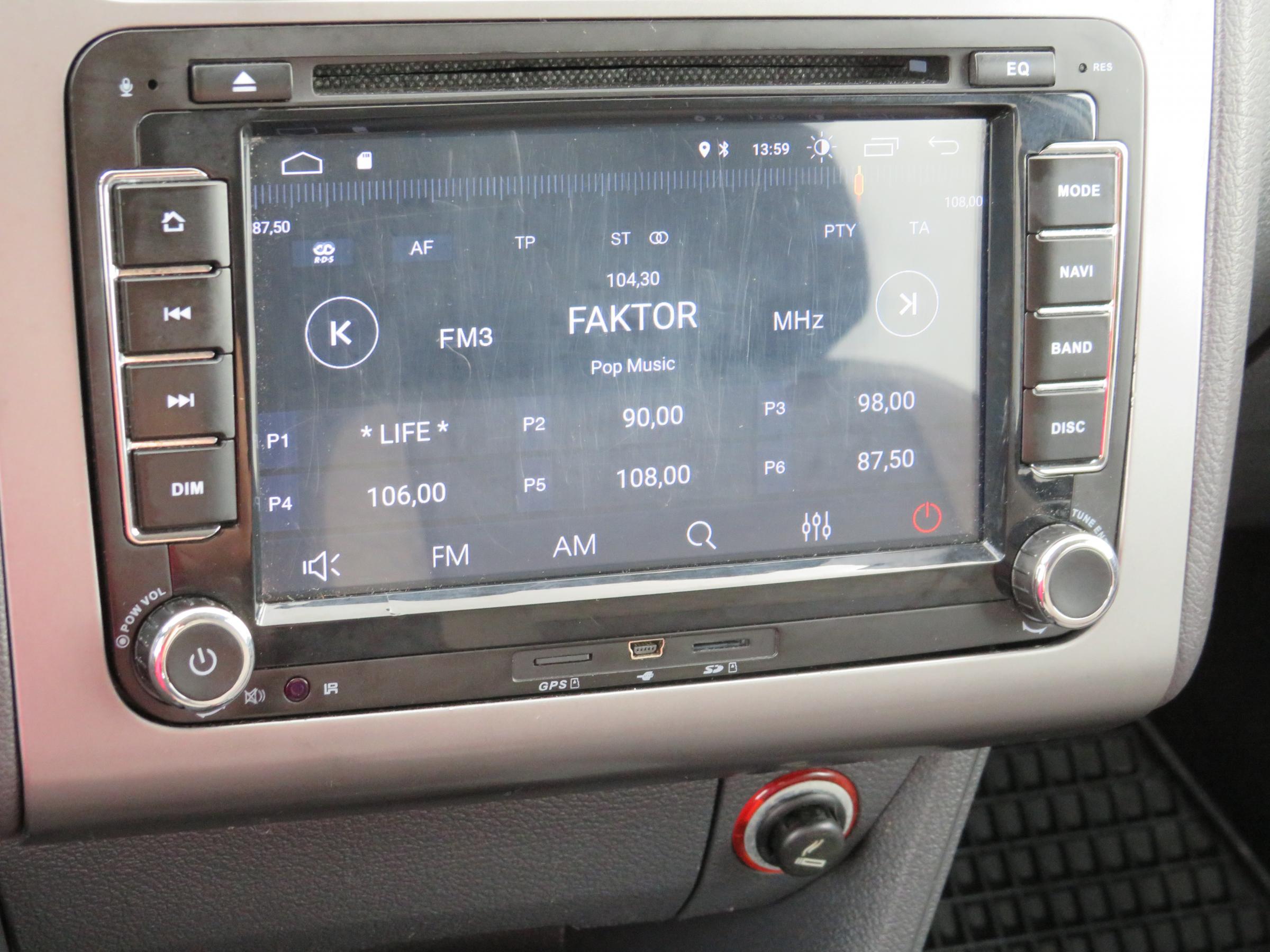 Volkswagen Touran, 2008 - pohled č. 16