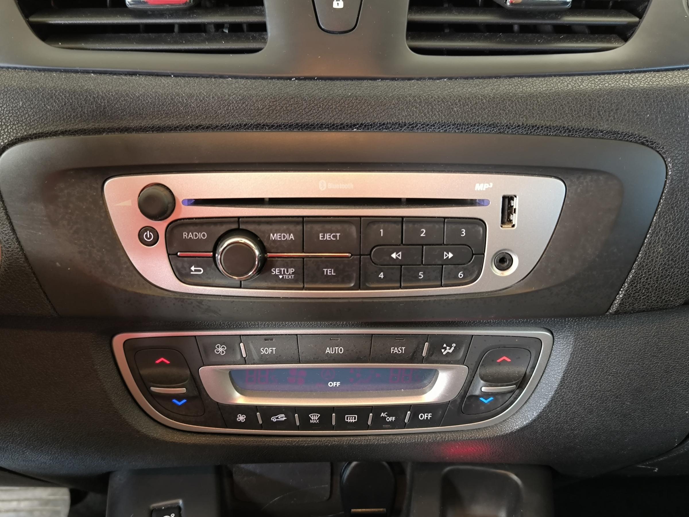 Renault Scénic, 2015 - pohled č. 15