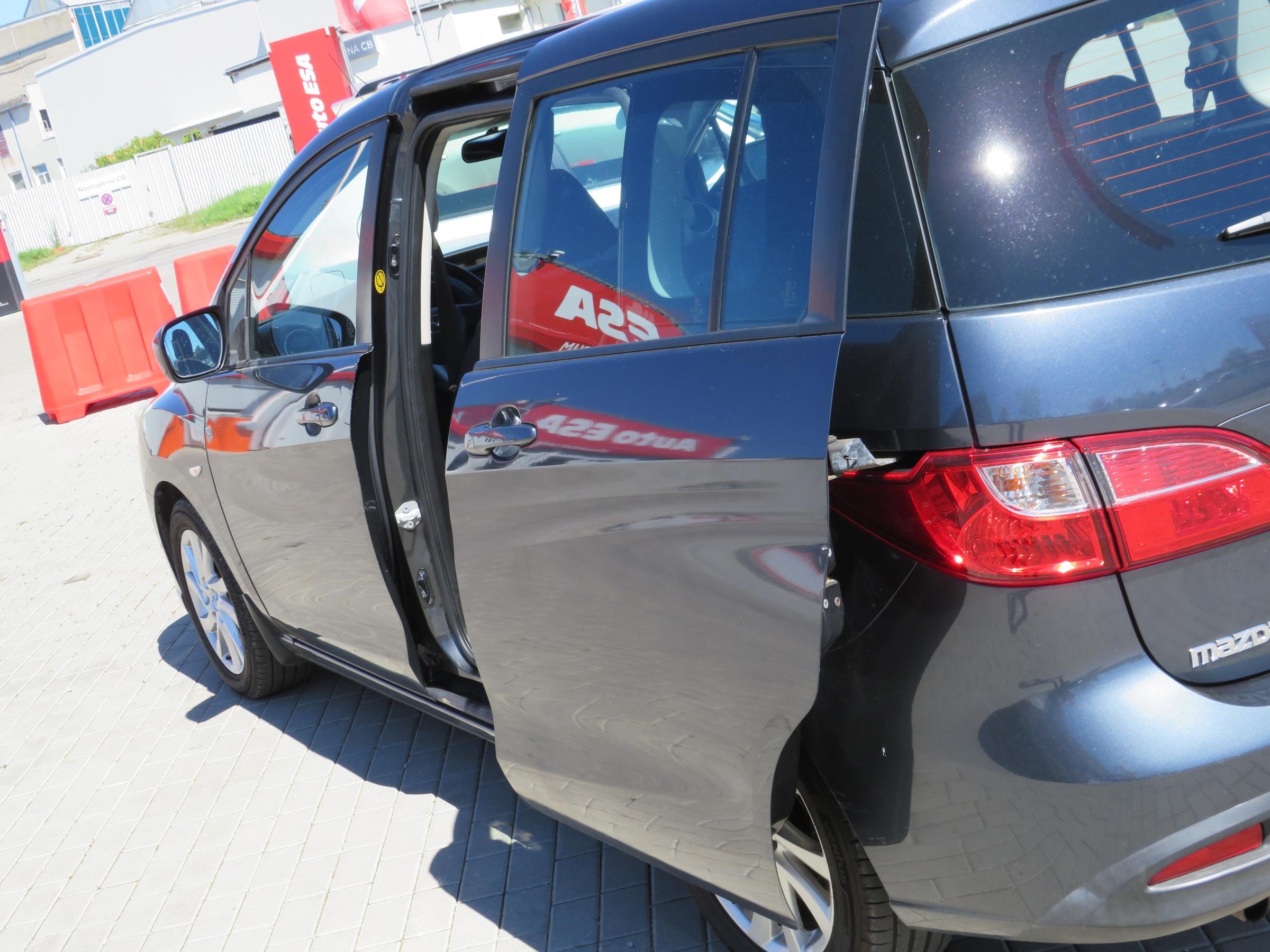 Mazda 5, 2012 - pohled č. 15