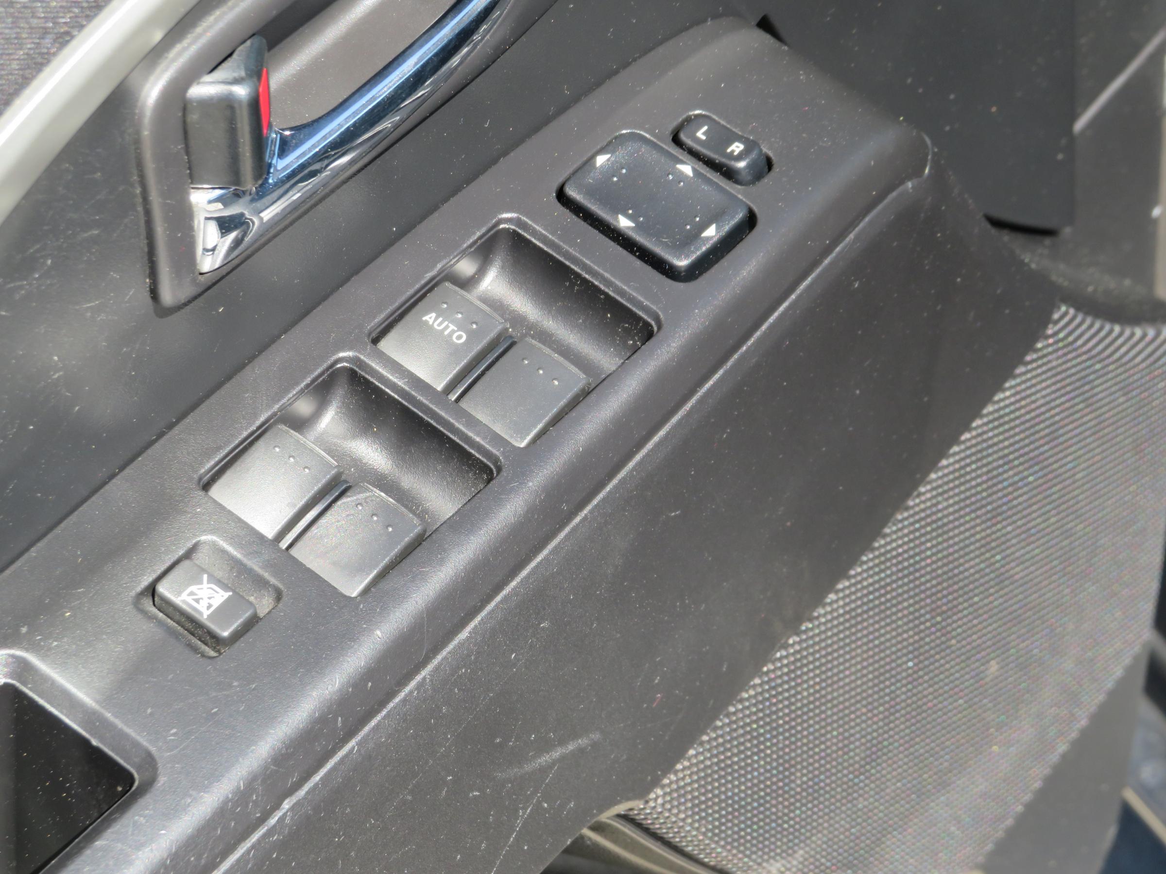 Mazda 5, 2012 - pohled č. 16