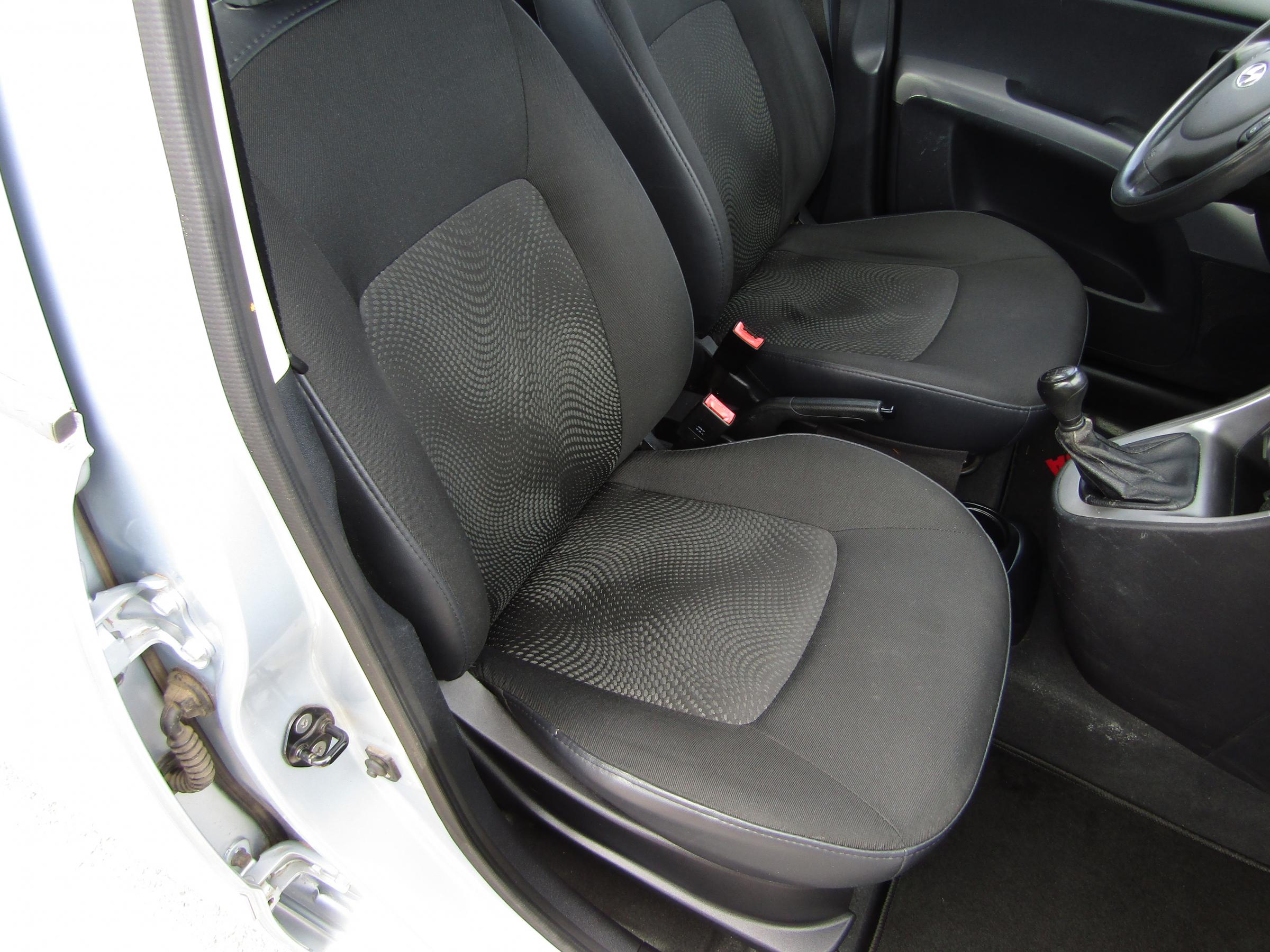 Hyundai i10, 2011 - pohled č. 12