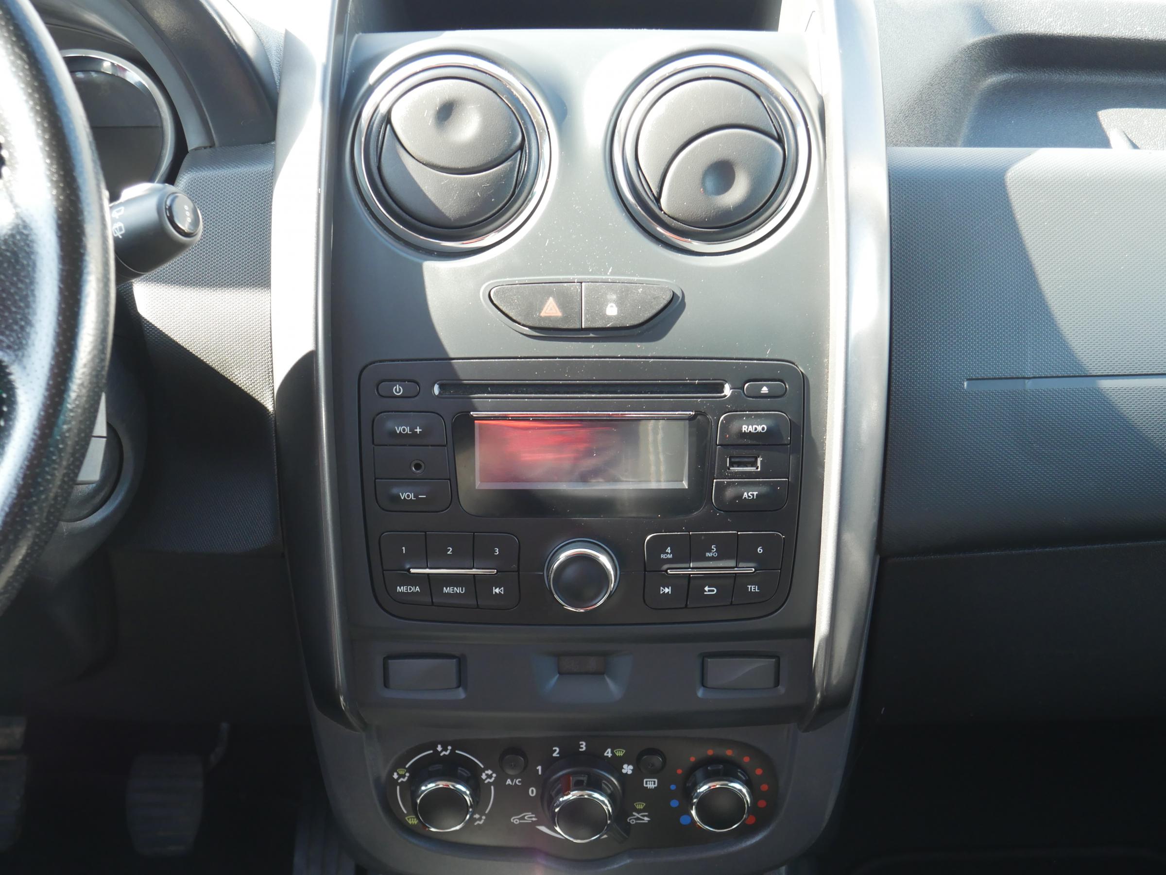 Dacia Duster, 2015 - pohled č. 11