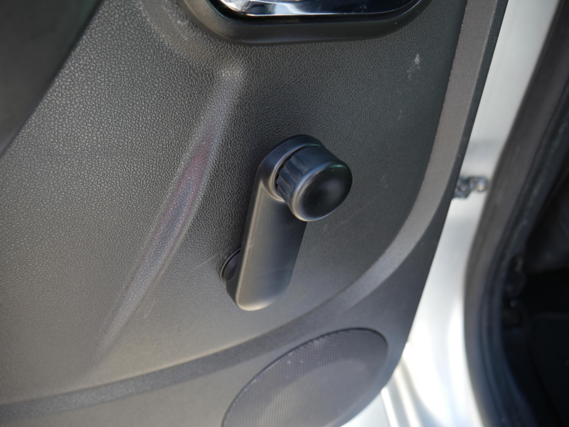 Dacia Duster, 2015 - pohled č. 13