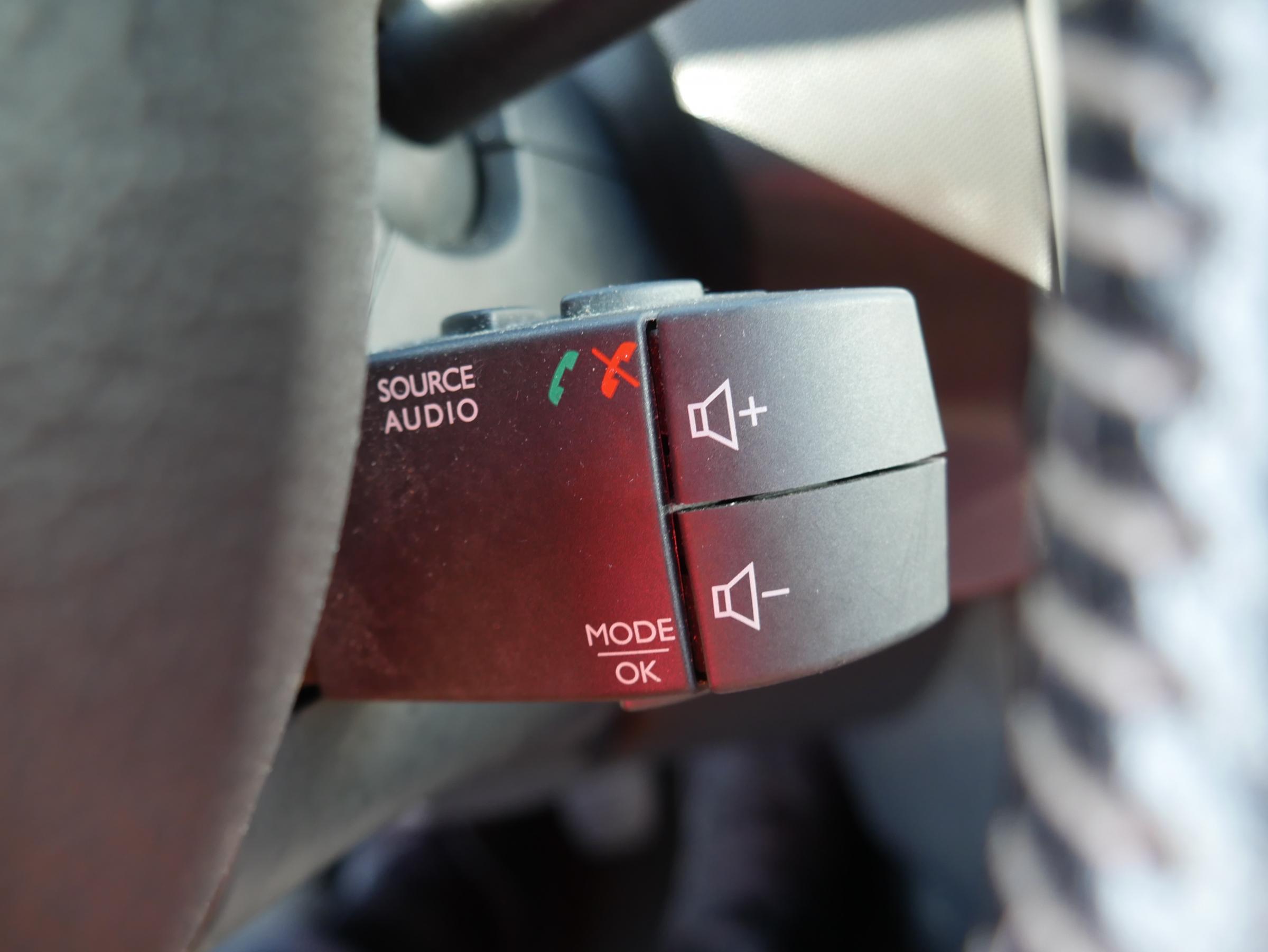 Dacia Duster, 2015 - pohled č. 16