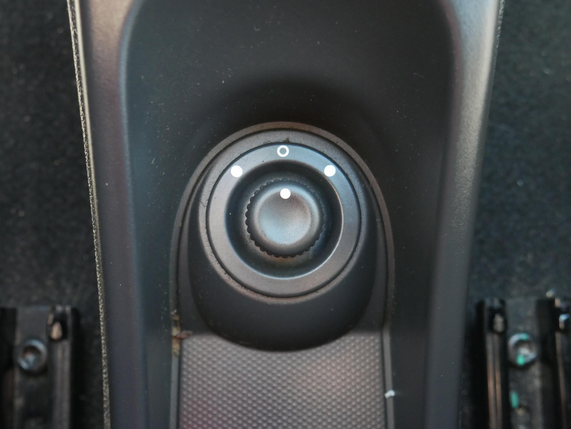 Dacia Duster, 2015 - pohled č. 18